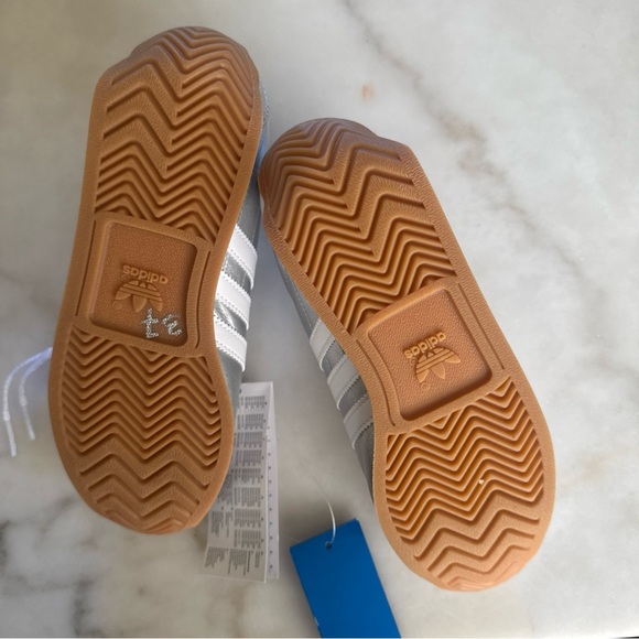 SIZE 5 WOMENS - ADIDAS Wmns Country OG 'Silver Metallic'  NEW - Picture 3 of 6
